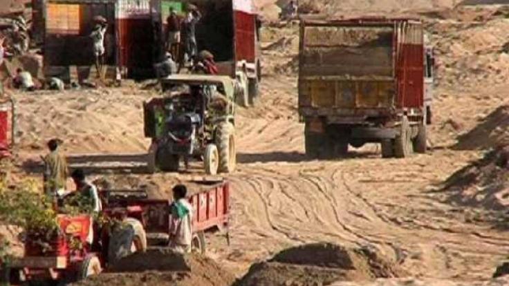 बालू माफियाओं पर सख्ती, 4 महीने में 301 एफआईआर, वूसला गया 256 लाख जुर्माना