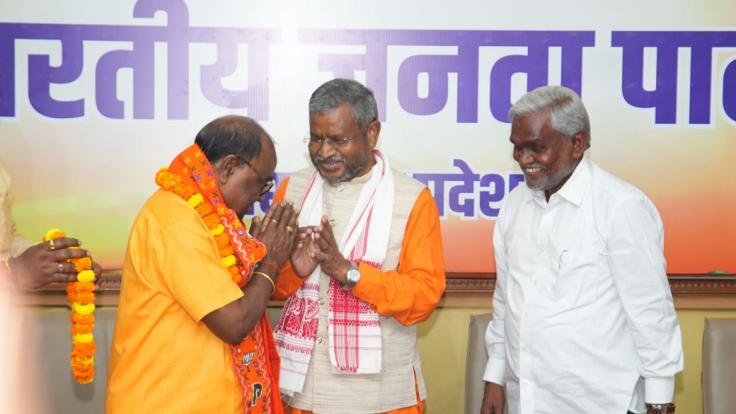 BJP के हुए लोबिन हेंब्रम, कहा: आज भी गुरुजी के भक्त हैं