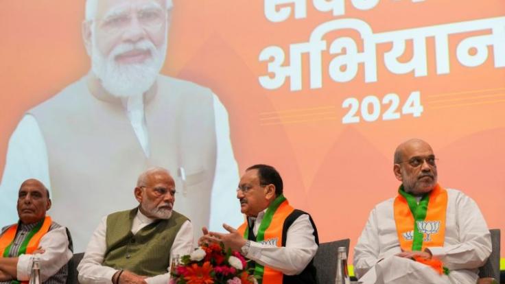 पीएम मोदी बने बीजेपी के पहले सदस्य, देशभर में पार्टी का संगठन पर्व सदस्यता अभियान शुरु