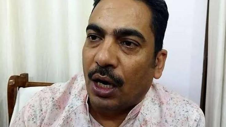 कान खोलकर सुन लो हेमंत जी नवरात्र में डीजे तो बजेगा और खूब बजेगा… विधायक भानू ने दी सीएम को चुनौती