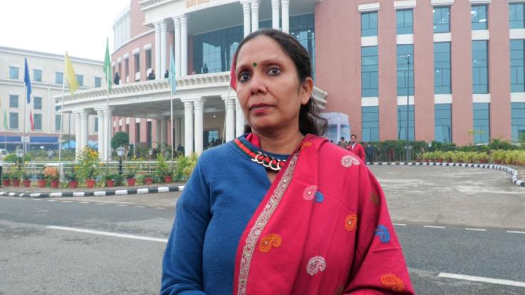 महज 10000 के लिए भटक रही सोरेन परिवार की बहू, कहा : अपने घर के लिए बच्चा योजना चला दें हेमंत भैया