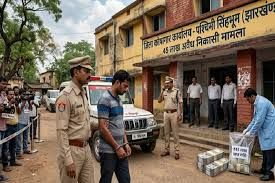 पश्चिमी सिंहभूम में ट्रेजरी घोटाला: 45 लाख की अवैध निकासी, एक आरक्षी हिरासत में