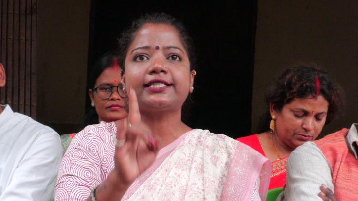 वो आदिवासियों के हाथों पीटा जाएगा... निशा भगत ने कुर्मियों के दे दी खुली चेतावनी