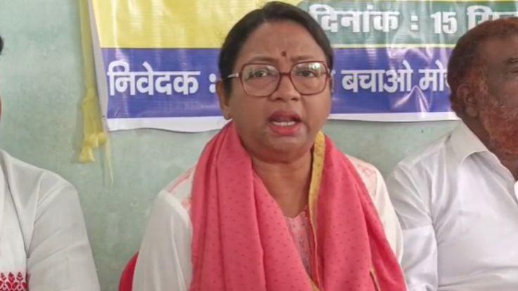 "क्यों कहा था को*ल-भु*रंग के साथ शामिल नहीं होना है..." अब नहीं बनने देंगे आदिवासी, कुर्मियों को गीताश्री ने सुना दी खरी-खोटी