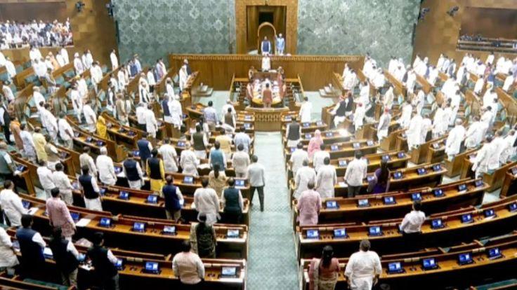 ऑपरेशन सिंदूर पर संसद में जबरदस्त हंगामा... खड़गे ने पूछे कड़े सवाल, नड्डा बोले- यह तो देश का अपमान है