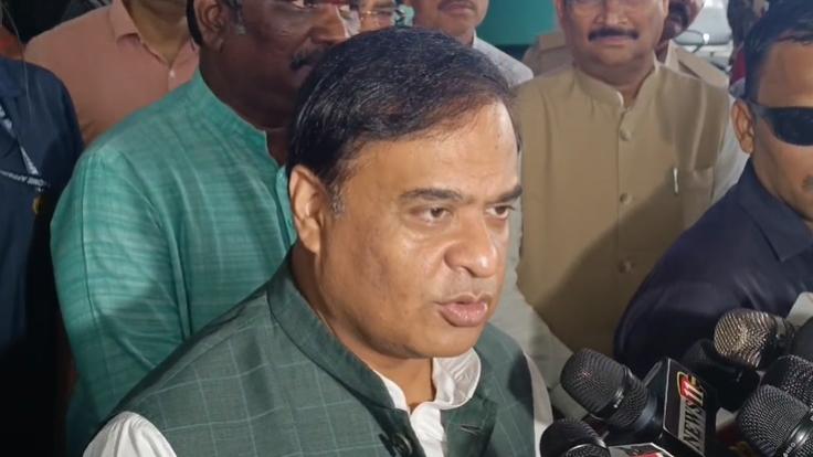 असम के सीएम हेमंता का दावा : कांग्रेस के 14 और झामुमो का 3 विधायक संपर्क में