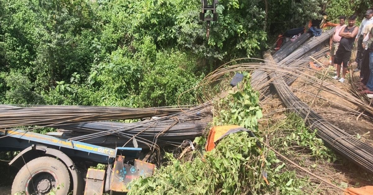 Ramgarh Accident: चुट्टूपालू घाटी में भीषण हादसा, 20 फीट गड्ढे में गिरा ट्रेलर, 2 की मौत