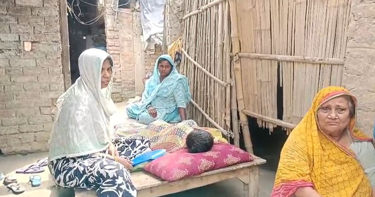 बेगूसराय में चौथी क्लास का छात्र शराब पीकर पहुंचा घर, स्कूल में मिला 204 लीटर अवैध विदेशी शराब