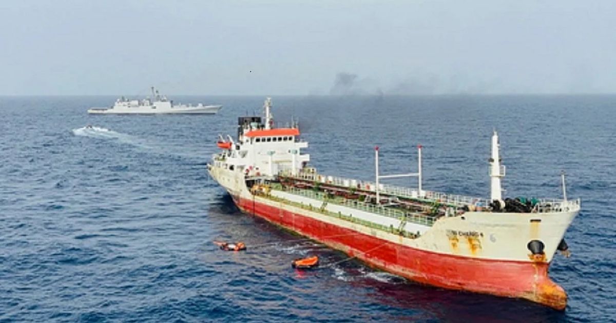 होर्मुज स्ट्रेट पर रुके कतर के LNG जहाज: क्या भारत में PNG और CNG संकट गहराने वाला है?