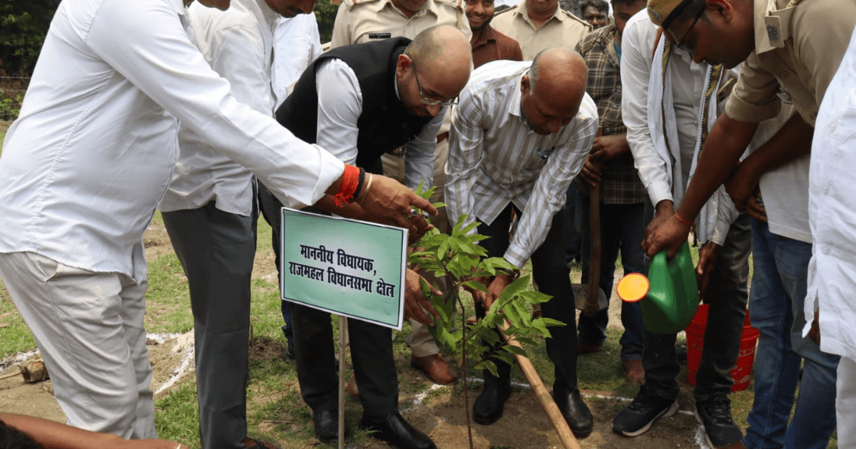 गंगा डॉल्फिन संरक्षण और पर्यटन विकास पर जोर, विधायक ताजुद्दीन राजा ने दिया पर्यावरण बचाने का संदेश