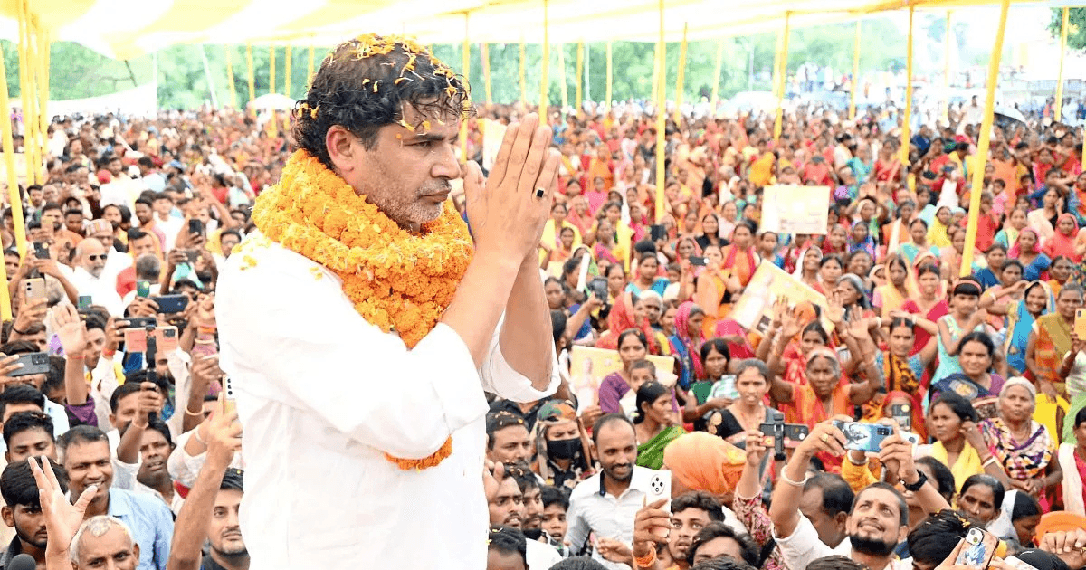 बांकीपुर उपचुनाव में प्रशांत किशोर की ऐतिहासिक जीत, BJP को 18,953 वोटों से हराकर पहली बार बने विधायक