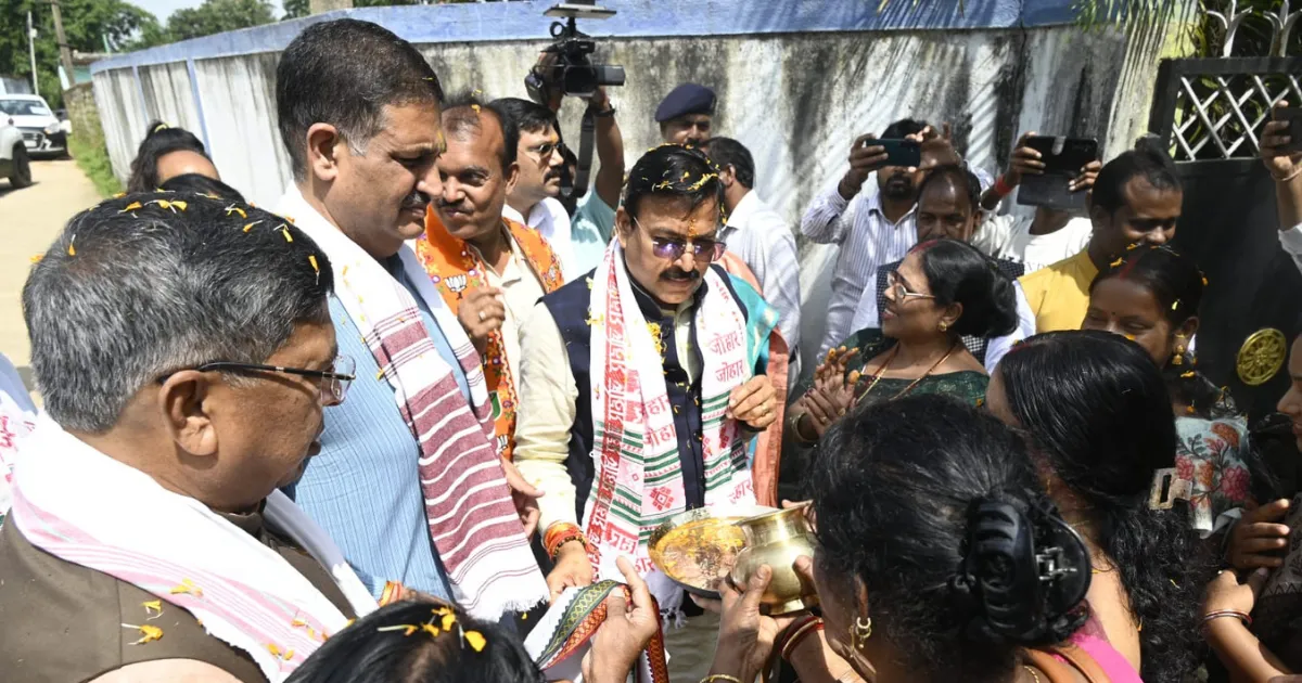 भाजपा प्रदेश प्रभारी गजेंद्र सिंह पटेल का झारखंड दौरा, उलिहातू पहुंचकर बिरसा मुंडा को किया नमन