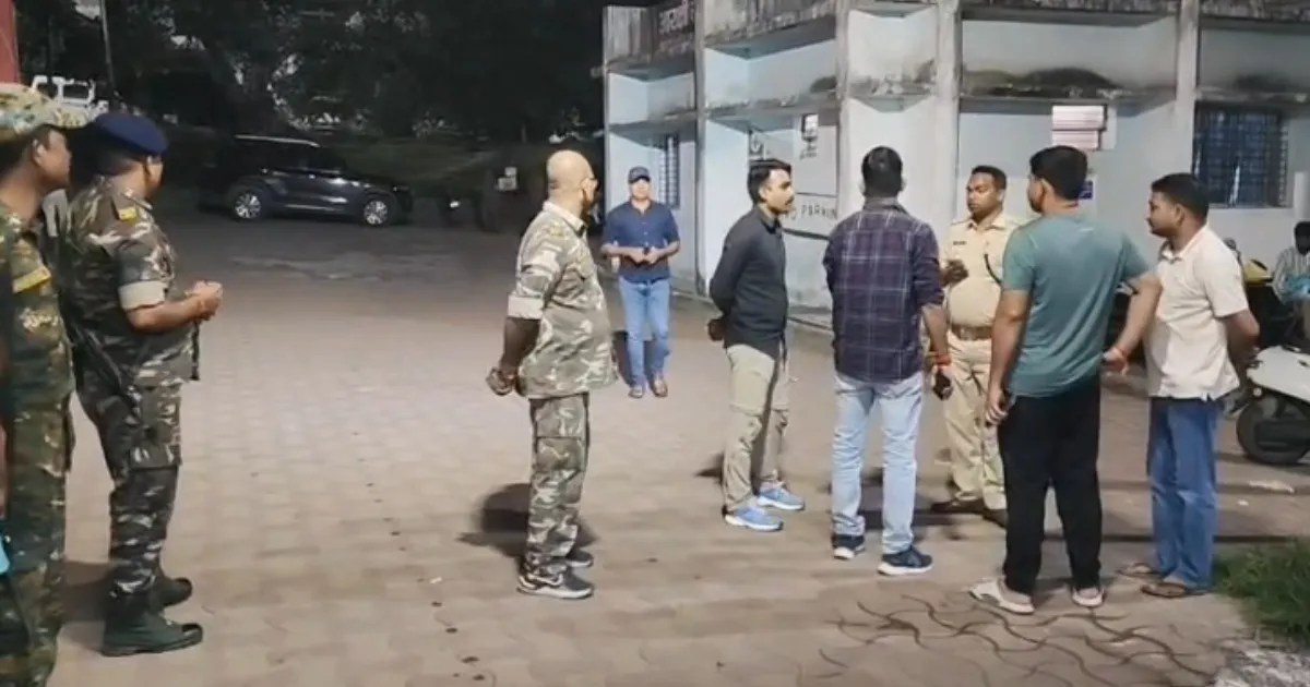 Dhanbad Encounter: धनबाद में पुलिस मुठभेड़, आरोपी शंकर डे के पैर में लगी गोली