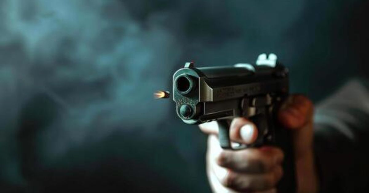 रांची में बेकाबू हालात: कार से रौंदने की कोशिश, पुलिस को करनी पड़ी 9 राउंड फायरिंग