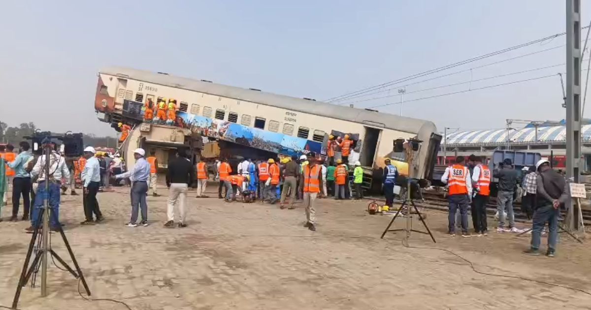 हटिया रेलवे स्टेशन पर दो ट्रेनों की टक्कर की खबर से मची अफरा-तफरी