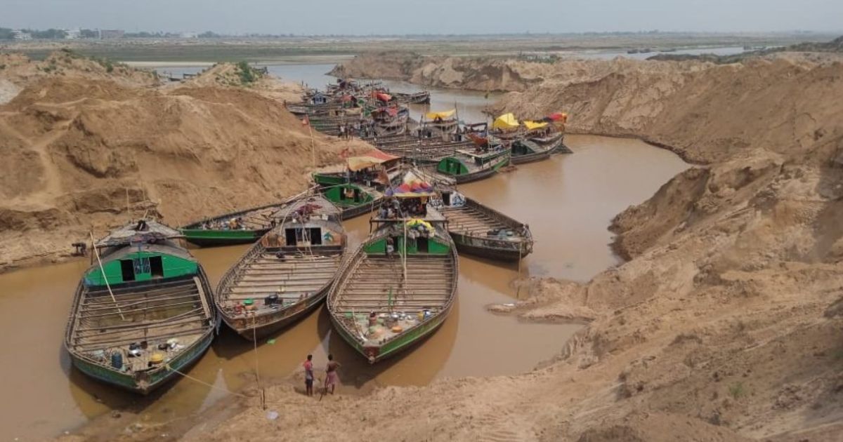 बालू की काली कमाई रोक रही पेसा लागू होने से, “गलथेथरई और सीनाजोरी” बंद करे सरकार: बाबूलाल