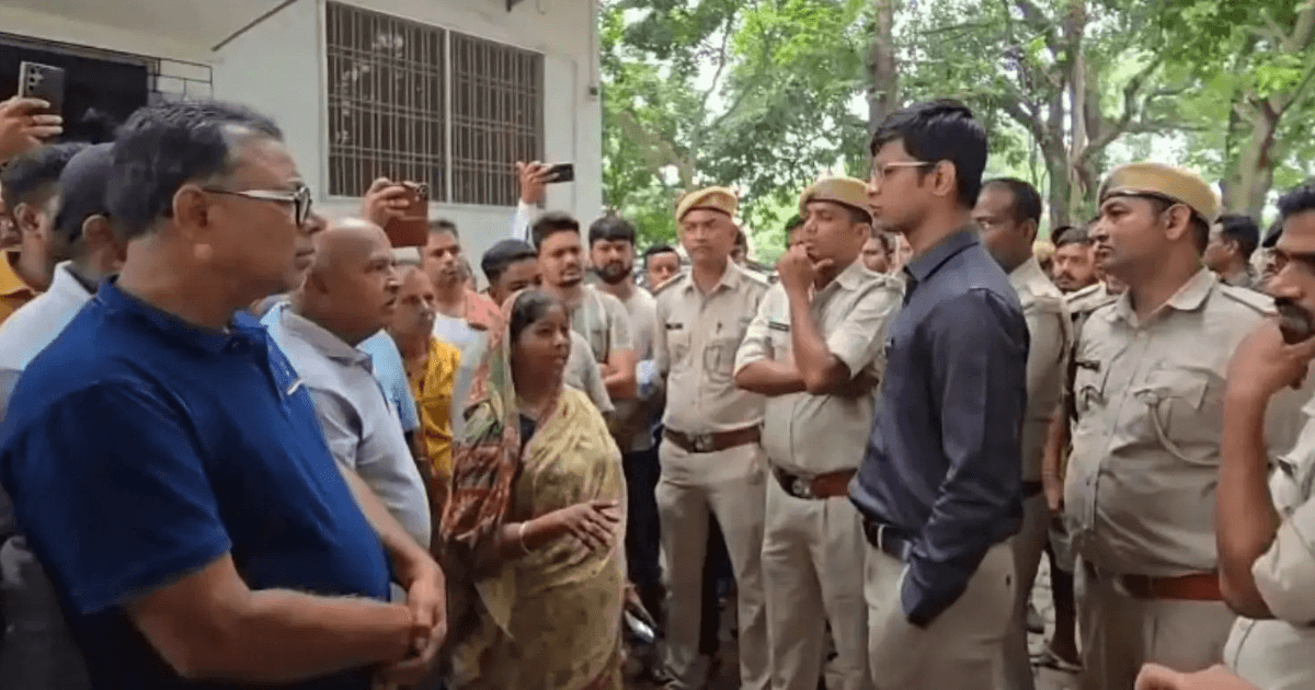 शिबू सोरेन के पूर्व आप्त सचिव के भतीजे के घर वन विभाग की छापेमारी, कई घंटों तक चली तलाशी