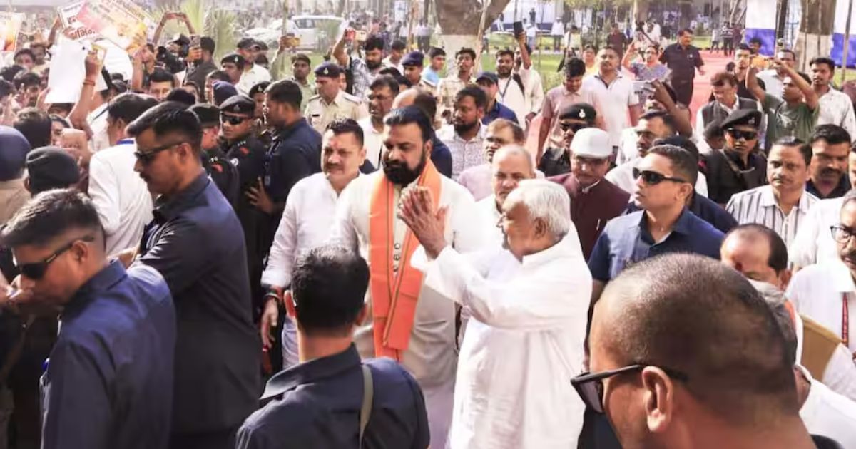 पटना यूनिवर्सिटी में नीतीश के सामने लगे ‘सम्राट गो-बैक’ के नारे