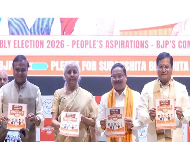 असम चुनाव 2026: वादों से आगे ‘पॉलिटिकल ब्लूप्रिंट’— UCC, 2 लाख नौकरी और बाढ़-मुक्त मॉडल पर BJP का बड़ा दांव