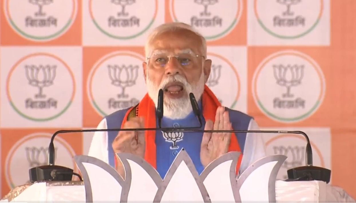 लुटेरों, माफियाओं और घुसपैठियों का खेल खत्म! मोदी ने बंगाल में मचा दिया बवाल