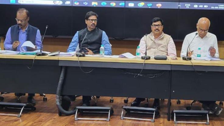 राज्य में सड़कों की गुणवत्ता सुधारने के निर्देश, साइनेज और संकेतक अनिवार्य